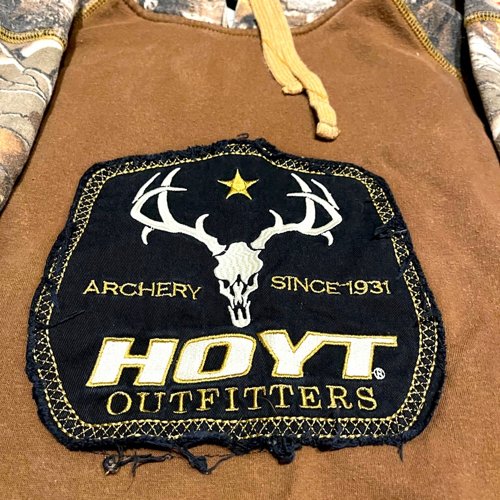 HOYT hoodie size med